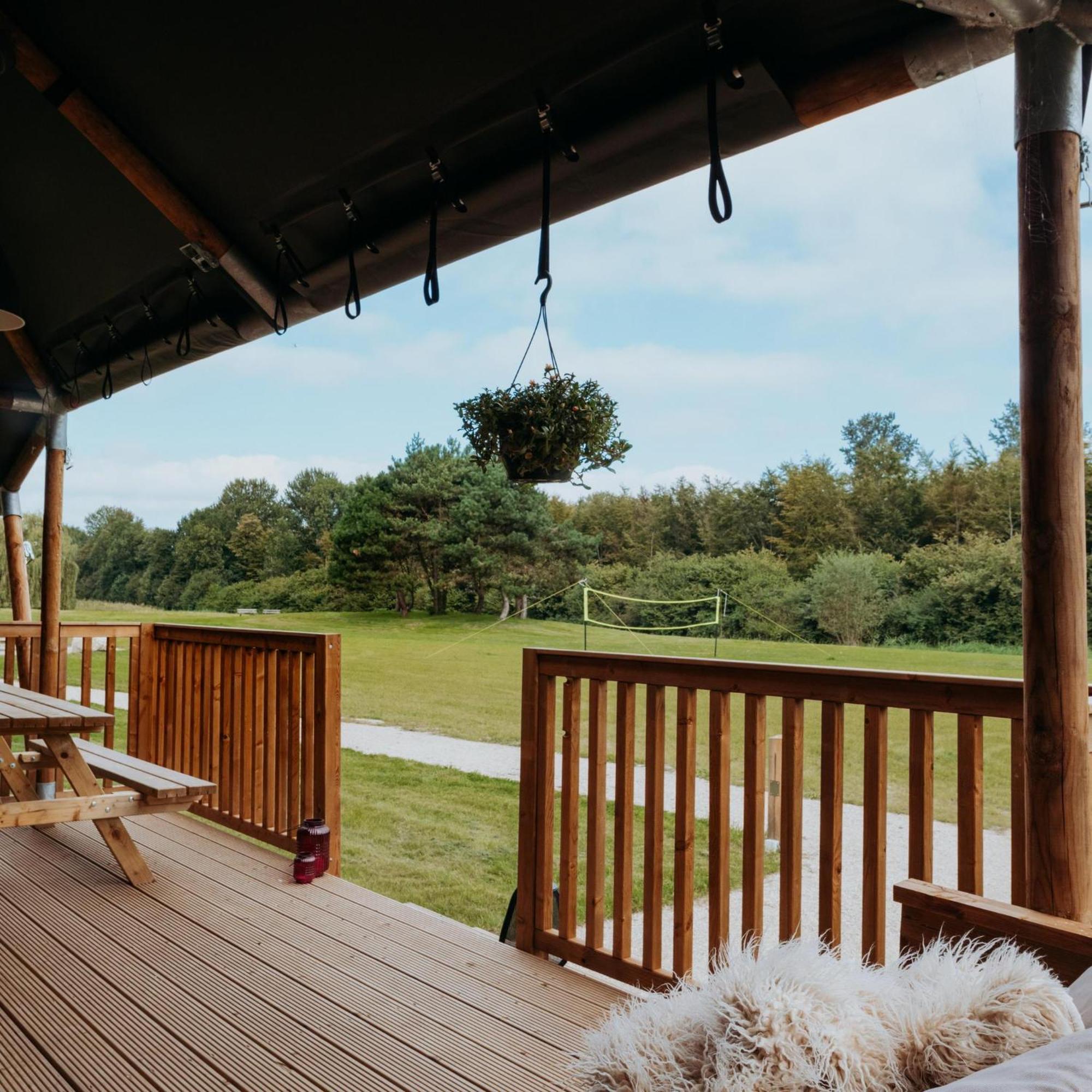 Glamping Lodge With Eco-Wellness زيفولد المظهر الخارجي الصورة